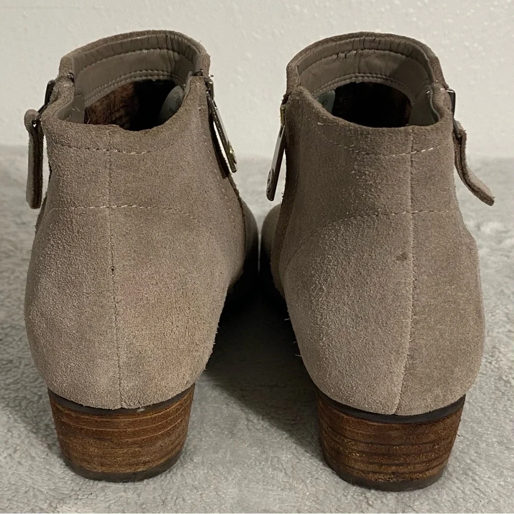 Blondo Liam Waterproof Mushroom Taupe Suede Booties Women’s Size 8.5M